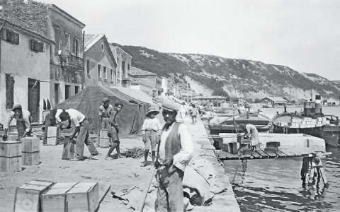 Το λιμάνι στο Κατάκολο