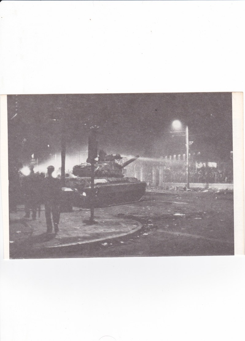 προς θεού! δεν πρόκειται περί βίας!